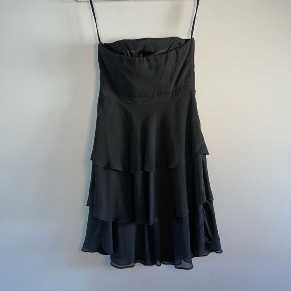 WHBM Strapless Tiered Chiffon Dress || SZ 2 || Black - Picture 6 of 10